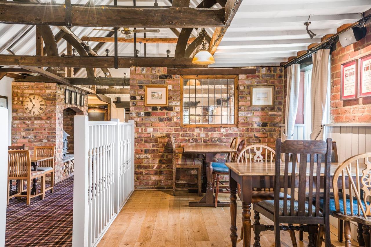 리밍톤 The Walhampton Arms B&B 외부 사진